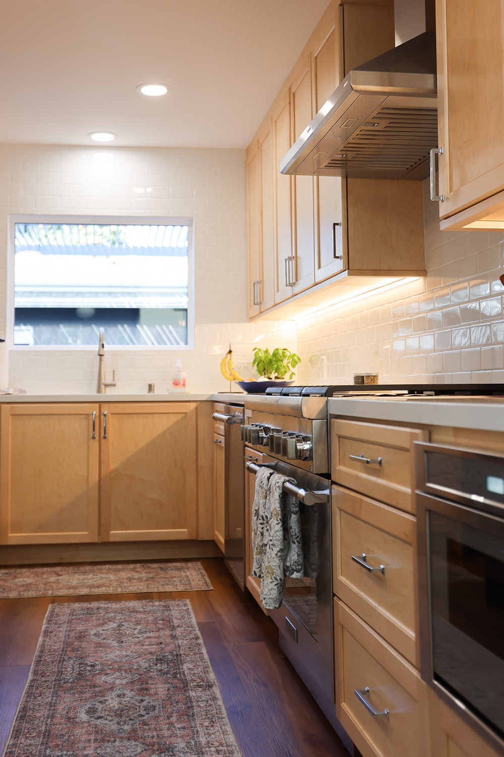 custom wood kitchen cabinets North London